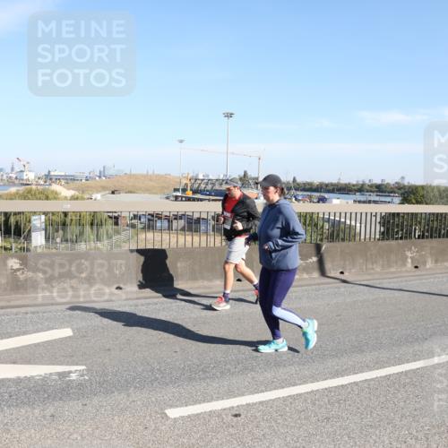 03.10.2025 - Köhlbrandbrückenlauf Yannick Fuchs http://msf.ph/oto/9182977 03.10.2025 11:26:05 Position 3  meine-sportfotos.de