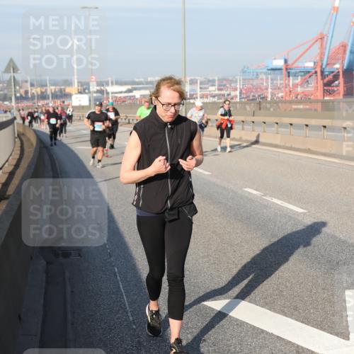 03.10.2025 - Köhlbrandbrückenlauf Yannick Fuchs http://msf.ph/oto/9182982 03.10.2025 09:01:56 Position 2  meine-sportfotos.de