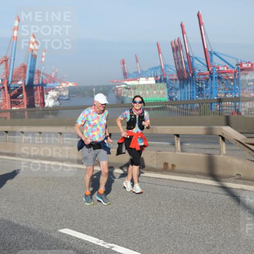 03.10.2025 - Köhlbrandbrückenlauf Yannick Fuchs http://msf.ph/oto/9183004 03.10.2025 09:02:02 Position 2  meine-sportfotos.de