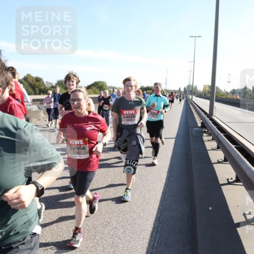 03.10.2025 - Köhlbrandbrückenlauf Yannick Fuchs http://msf.ph/oto/9183025 03.10.2025 11:26:09 Position 3 5574, 5829, 5343 meine-sportfotos.de