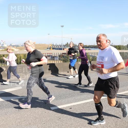 03.10.2025 - Köhlbrandbrückenlauf Yannick Fuchs http://msf.ph/oto/9183062 03.10.2025 11:26:13 Position 3 535, 5270, 65 meine-sportfotos.de