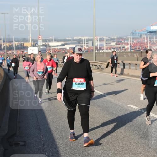 03.10.2025 - Köhlbrandbrückenlauf Yannick Fuchs http://msf.ph/oto/9183068 03.10.2025 09:02:10 Position 2 2602, 3130 meine-sportfotos.de