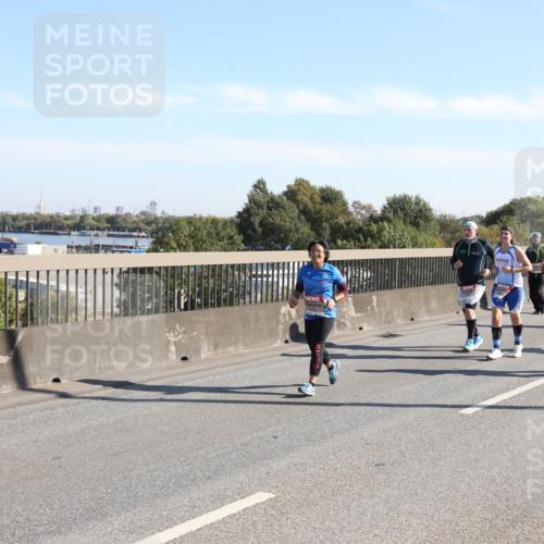 03.10.2025 - Köhlbrandbrückenlauf Yannick Fuchs http://msf.ph/oto/9183076 03.10.2025 11:26:22 Position 3  meine-sportfotos.de