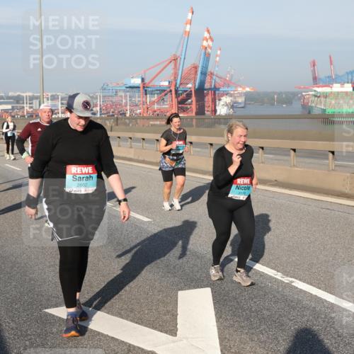 03.10.2025 - Köhlbrandbrückenlauf Yannick Fuchs http://msf.ph/oto/9183077 03.10.2025 09:02:11 Position 2 2602, 3130 meine-sportfotos.de