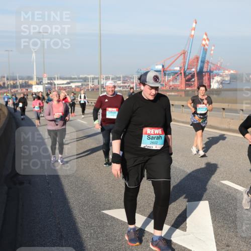 03.10.2025 - Köhlbrandbrückenlauf Yannick Fuchs http://msf.ph/oto/9183079 03.10.2025 09:02:12 Position 2 2602, 3130 meine-sportfotos.de
