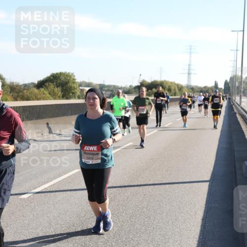 03.10.2025 - Köhlbrandbrückenlauf Yannick Fuchs http://msf.ph/oto/9183109 03.10.2025 11:26:25 Position 3 5281, 5418 meine-sportfotos.de