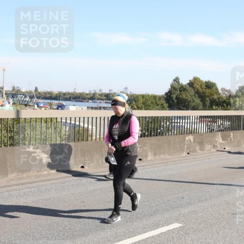 03.10.2025 - Köhlbrandbrückenlauf Yannick Fuchs http://msf.ph/oto/9183115 03.10.2025 11:26:27 Position 3  meine-sportfotos.de