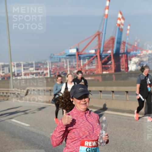 03.10.2025 - Köhlbrandbrückenlauf Yannick Fuchs http://msf.ph/oto/9183117 03.10.2025 09:02:18 Position 2 2232 meine-sportfotos.de