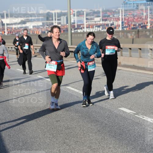 03.10.2025 - Köhlbrandbrückenlauf Yannick Fuchs http://msf.ph/oto/9183130 03.10.2025 09:02:22 Position 2 1256, 2014 meine-sportfotos.de