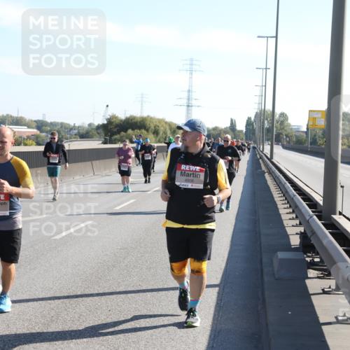 03.10.2025 - Köhlbrandbrückenlauf Yannick Fuchs http://msf.ph/oto/9183161 03.10.2025 11:26:33 Position 3 5286, 4906 meine-sportfotos.de