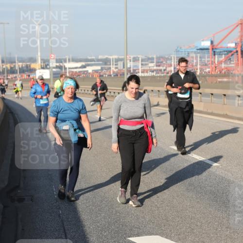 03.10.2025 - Köhlbrandbrückenlauf Yannick Fuchs http://msf.ph/oto/9183166 03.10.2025 09:02:29 Position 2  meine-sportfotos.de