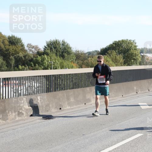 03.10.2025 - Köhlbrandbrückenlauf Yannick Fuchs http://msf.ph/oto/9183191 03.10.2025 11:26:36 Position 3  meine-sportfotos.de
