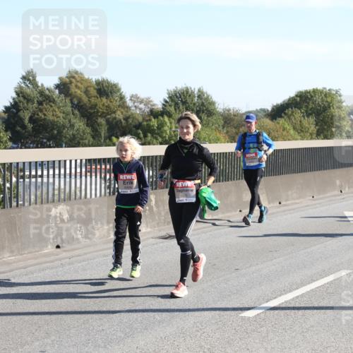 03.10.2025 - Köhlbrandbrückenlauf Yannick Fuchs http://msf.ph/oto/9183232 03.10.2025 11:26:51 Position 3 5904, 5905 meine-sportfotos.de