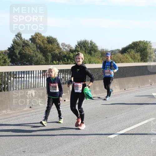 03.10.2025 - Köhlbrandbrückenlauf Yannick Fuchs http://msf.ph/oto/9183233 03.10.2025 11:26:51 Position 3 5904, 5905 meine-sportfotos.de