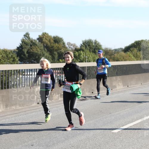 03.10.2025 - Köhlbrandbrückenlauf Yannick Fuchs http://msf.ph/oto/9183235 03.10.2025 11:26:52 Position 3 5904, 5905 meine-sportfotos.de