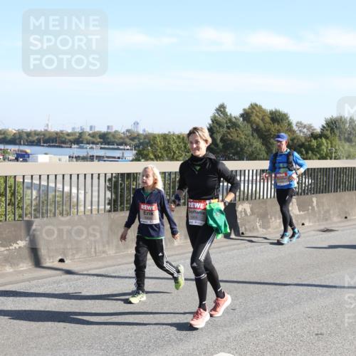 03.10.2025 - Köhlbrandbrückenlauf Yannick Fuchs http://msf.ph/oto/9183240 03.10.2025 11:26:53 Position 3 5904, 5905 meine-sportfotos.de