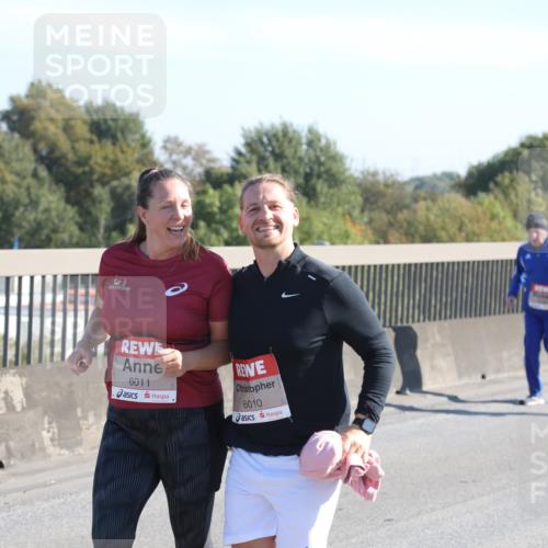 03.10.2025 - Köhlbrandbrückenlauf Yannick Fuchs http://msf.ph/oto/9183259 03.10.2025 11:26:57 Position 3 6011, 6010 meine-sportfotos.de