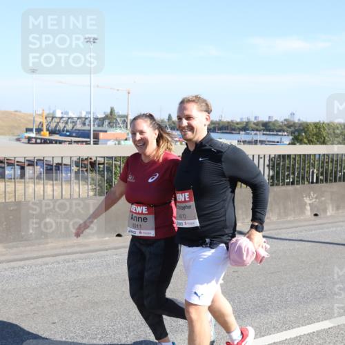 03.10.2025 - Köhlbrandbrückenlauf Yannick Fuchs http://msf.ph/oto/9183270 03.10.2025 11:26:59 Position 3 6011, 6010 meine-sportfotos.de