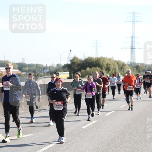 03.10.2025 - Köhlbrandbrückenlauf Yannick Fuchs http://msf.ph/oto/9183283 03.10.2025 11:27:03 Position 3 10, 5546, 5335 meine-sportfotos.de