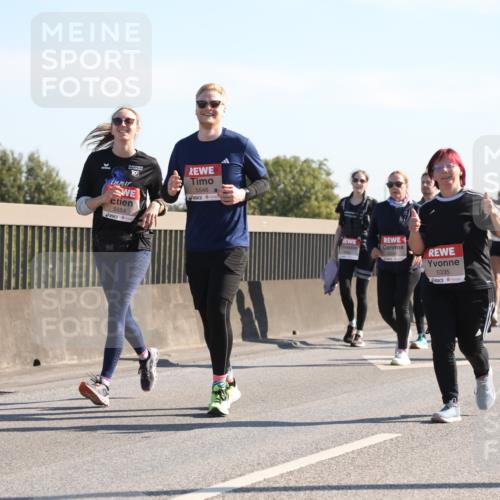 03.10.2025 - Köhlbrandbrückenlauf Yannick Fuchs http://msf.ph/oto/9183288 03.10.2025 11:27:05 Position 3 5546, 5554, 5335 meine-sportfotos.de