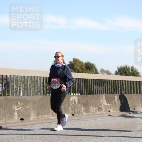 03.10.2025 - Köhlbrandbrückenlauf Yannick Fuchs http://msf.ph/oto/9183302 03.10.2025 11:27:09 Position 3 5254, 5279 meine-sportfotos.de