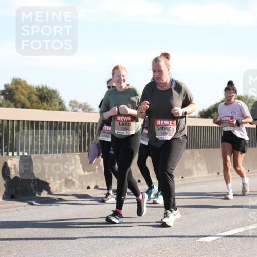 03.10.2025 - Köhlbrandbrückenlauf Yannick Fuchs http://msf.ph/oto/9183311 03.10.2025 11:27:11 Position 3 5564, 4884, 6581 meine-sportfotos.de