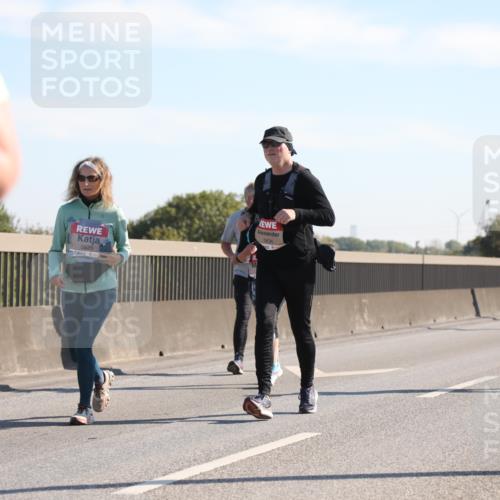 03.10.2025 - Köhlbrandbrückenlauf Yannick Fuchs http://msf.ph/oto/9183356 03.10.2025 11:27:21 Position 3 5635, 5636, 5372 meine-sportfotos.de