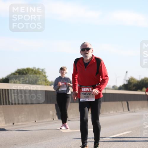 03.10.2025 - Köhlbrandbrückenlauf Yannick Fuchs http://msf.ph/oto/9183396 03.10.2025 11:27:41 Position 3 5327 meine-sportfotos.de