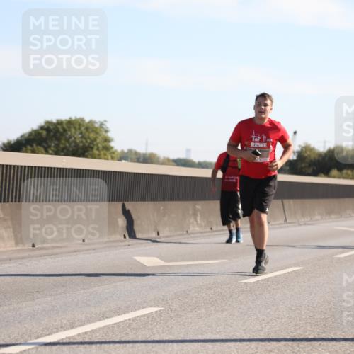 03.10.2025 - Köhlbrandbrückenlauf Yannick Fuchs http://msf.ph/oto/9183413 03.10.2025 11:27:47 Position 3  meine-sportfotos.de