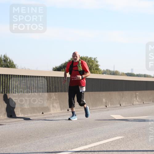 03.10.2025 - Köhlbrandbrückenlauf Yannick Fuchs http://msf.ph/oto/9183419 03.10.2025 11:27:51 Position 3  meine-sportfotos.de