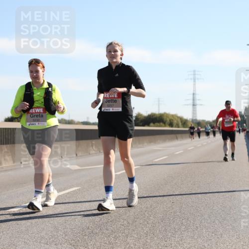 03.10.2025 - Köhlbrandbrückenlauf Yannick Fuchs http://msf.ph/oto/9183428 03.10.2025 11:27:55 Position 3 5232, 5257 meine-sportfotos.de