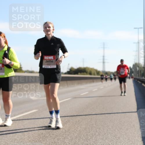 03.10.2025 - Köhlbrandbrückenlauf Yannick Fuchs http://msf.ph/oto/9183430 03.10.2025 11:27:55 Position 3  meine-sportfotos.de