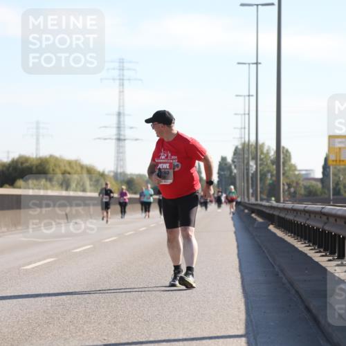 03.10.2025 - Köhlbrandbrückenlauf Yannick Fuchs http://msf.ph/oto/9183432 03.10.2025 11:27:57 Position 3 2024 meine-sportfotos.de