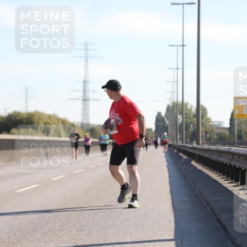 03.10.2025 - Köhlbrandbrückenlauf Yannick Fuchs http://msf.ph/oto/9183433 03.10.2025 11:27:57 Position 3 2024 meine-sportfotos.de