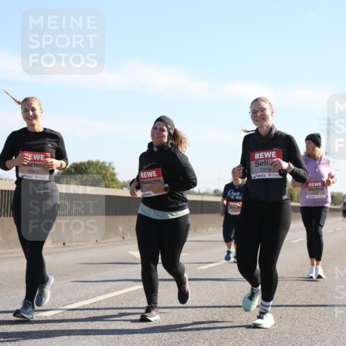 03.10.2025 - Köhlbrandbrückenlauf Yannick Fuchs http://msf.ph/oto/9183474 03.10.2025 11:28:44 Position 3 6247, 52, 5315 meine-sportfotos.de