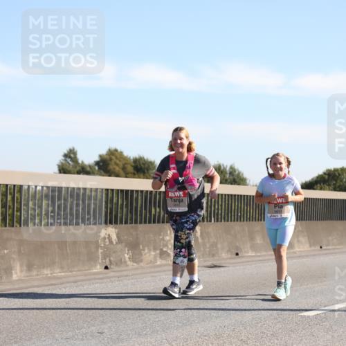 03.10.2025 - Köhlbrandbrückenlauf Yannick Fuchs http://msf.ph/oto/9183484 03.10.2025 11:28:52 Position 3 5612, 5611 meine-sportfotos.de