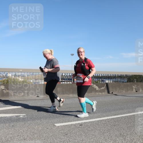 03.10.2025 - Köhlbrandbrückenlauf Yannick Fuchs http://msf.ph/oto/9183496 03.10.2025 11:29:22 Position 3 2020 meine-sportfotos.de