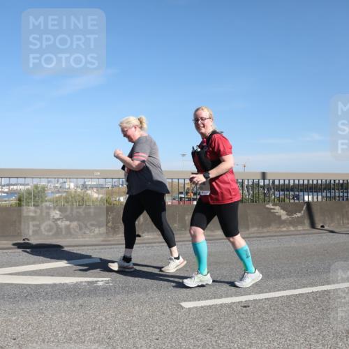 03.10.2025 - Köhlbrandbrückenlauf Yannick Fuchs http://msf.ph/oto/9183497 03.10.2025 11:29:22 Position 3 020 meine-sportfotos.de