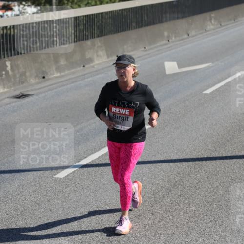 03.10.2025 - Köhlbrandbrückenlauf Yannick Fuchs http://msf.ph/oto/9183553 03.10.2025 11:30:15 Position 3 5547 meine-sportfotos.de