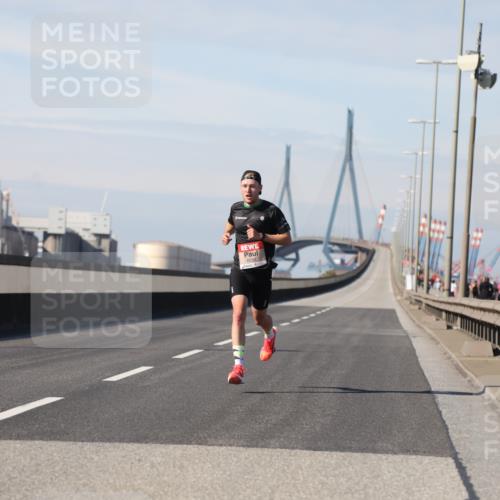 03.10.2025 - Köhlbrandbrückenlauf Yannick Fuchs http://msf.ph/oto/9183569 03.10.2025 11:31:25 Position 3 6099 meine-sportfotos.de