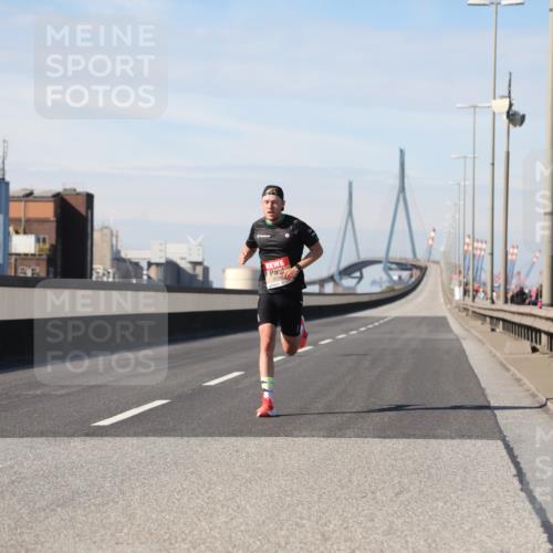 03.10.2025 - Köhlbrandbrückenlauf Yannick Fuchs http://msf.ph/oto/9183571 03.10.2025 11:31:26 Position 3 6099 meine-sportfotos.de