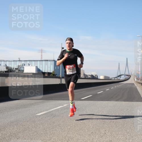 03.10.2025 - Köhlbrandbrückenlauf Yannick Fuchs http://msf.ph/oto/9183577 03.10.2025 11:31:27 Position 3 6099 meine-sportfotos.de