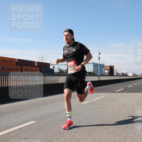03.10.2025 - Köhlbrandbrückenlauf Yannick Fuchs http://msf.ph/oto/9183580 03.10.2025 11:31:28 Position 3 6099 meine-sportfotos.de