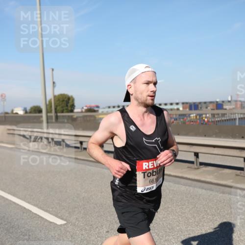 03.10.2025 - Köhlbrandbrückenlauf Yannick Fuchs http://msf.ph/oto/9183588 03.10.2025 11:33:16 Position 3 6610 meine-sportfotos.de