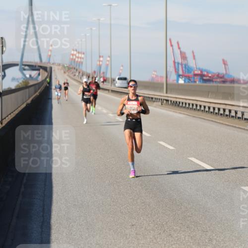 03.10.2025 - Köhlbrandbrückenlauf Yannick Fuchs http://msf.ph/oto/9183642 03.10.2025 11:34:23 Position 3  meine-sportfotos.de