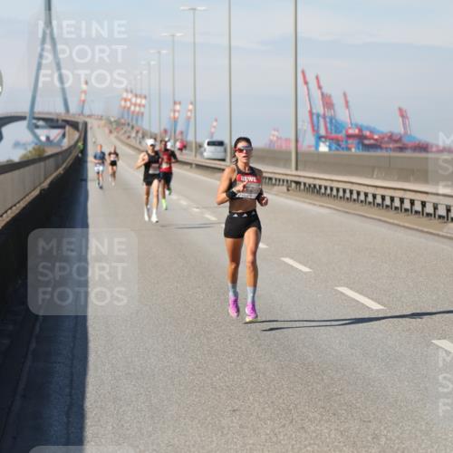 03.10.2025 - Köhlbrandbrückenlauf Yannick Fuchs http://msf.ph/oto/9183643 03.10.2025 11:34:23 Position 3  meine-sportfotos.de