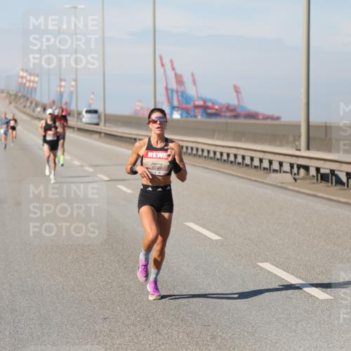 03.10.2025 - Köhlbrandbrückenlauf Yannick Fuchs http://msf.ph/oto/9183648 03.10.2025 11:34:24 Position 3 6740 meine-sportfotos.de