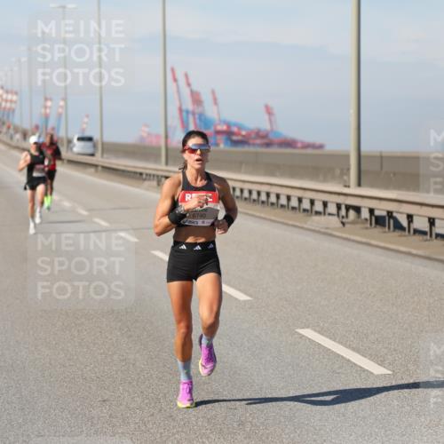 03.10.2025 - Köhlbrandbrückenlauf Yannick Fuchs http://msf.ph/oto/9183650 03.10.2025 11:34:25 Position 3 6740 meine-sportfotos.de