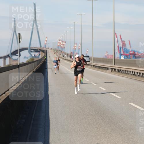 03.10.2025 - Köhlbrandbrückenlauf Yannick Fuchs http://msf.ph/oto/9183655 03.10.2025 11:34:26 Position 3  meine-sportfotos.de