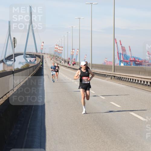 03.10.2025 - Köhlbrandbrückenlauf Yannick Fuchs http://msf.ph/oto/9183657 03.10.2025 11:34:27 Position 3  meine-sportfotos.de